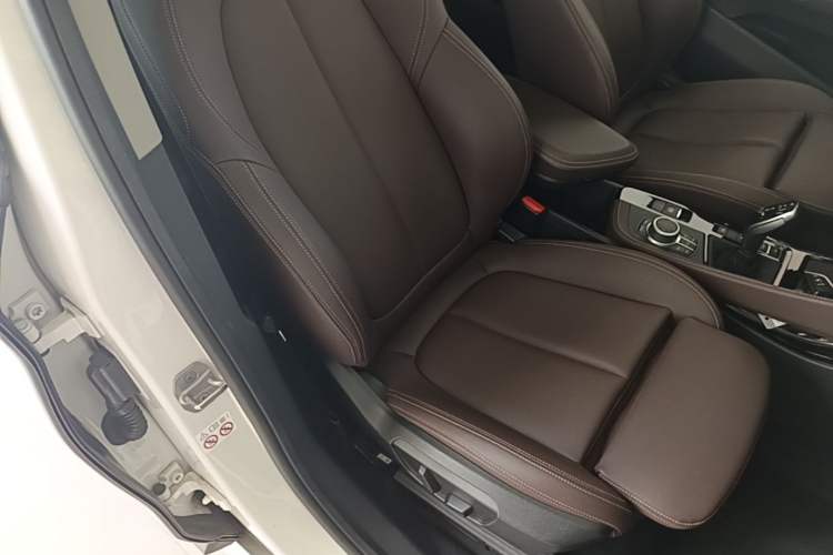 Used BMW X1 2020 xDrive25Li Luxury Edition Right Front Seat