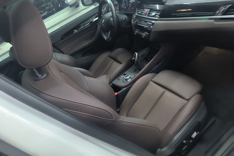 Used BMW X1 2020 sDrive25Li Leading Model Right Front Seat