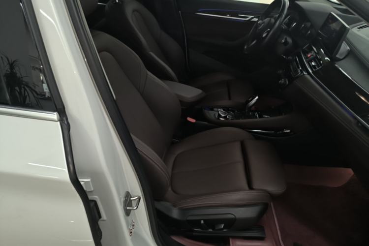Used BMW X1 2020 xDrive25Li Luxury Edition Right Front Seat