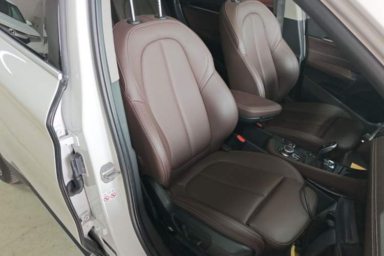 Used BMW X1 2020 xDrive25Li Luxury Edition Right Front Seat