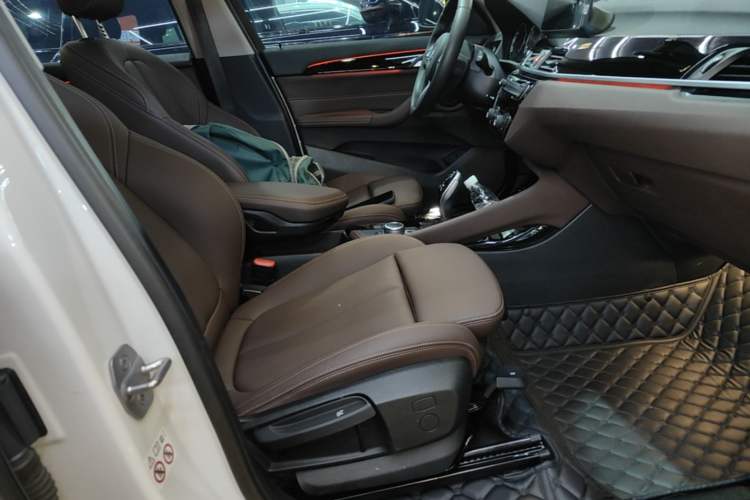 Used BMW X1 2020 sDrive20Li Premium Edition Right Front Seat