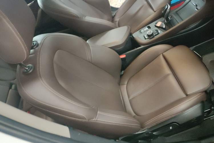Used BMW X1 2020 sDrive20Li Fashion Model Right Front Seat