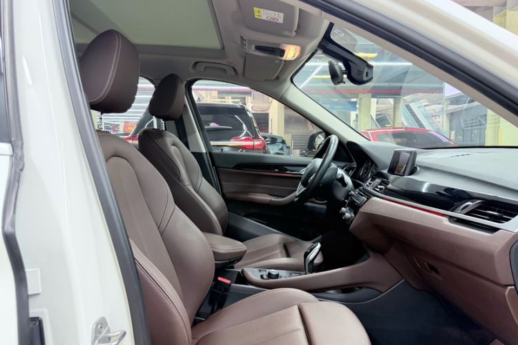 Used BMW X1 2020 sDrive20Li Fashion Model Right Front Seat
