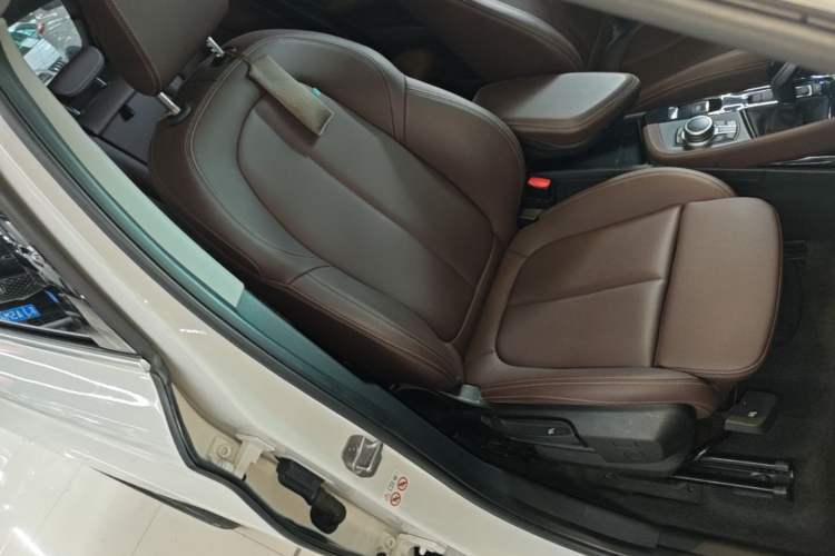 Used BMW X1 2020 sDrive20Li Premium Edition Right Front Seat
