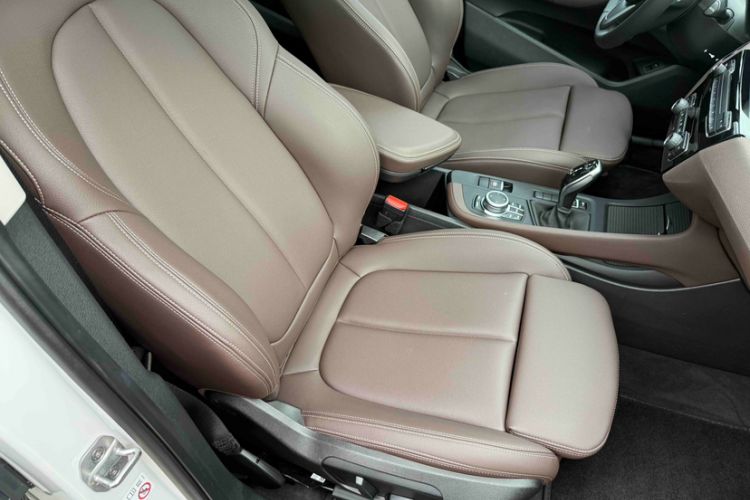 Used BMW X1 2020 sDrive25Li Leading Model Right Front Seat
