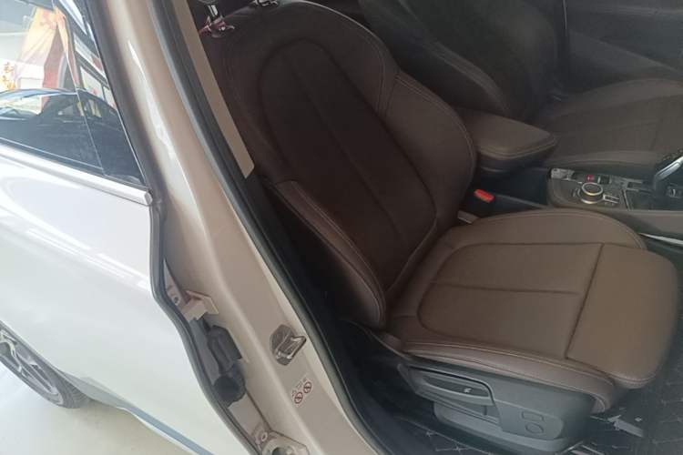 Used BMW X1 2020 sDrive20Li Premium Edition Right Front Seat