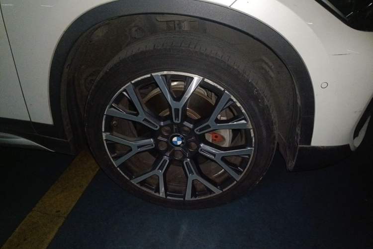 Used BMW X1 2020 xDrive25Li Luxury Edition Right Front Wheel Hub
