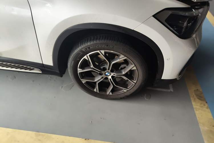 Used BMW X1 2020 sDrive25Li Leading Model Right Front Wheel Hub