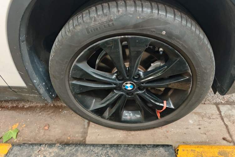 Used BMW X1 2020 sDrive20Li Fashion Model Right Front Wheel Hub