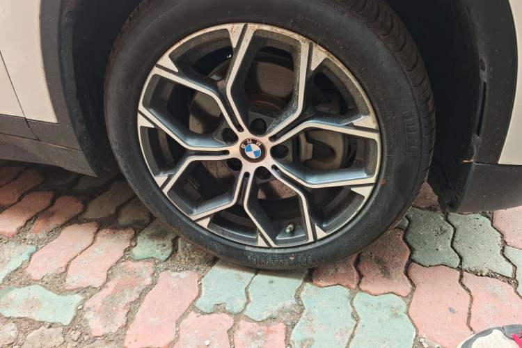 Used BMW X1 2020 sDrive25Li Leading Model Right Front Wheel Hub