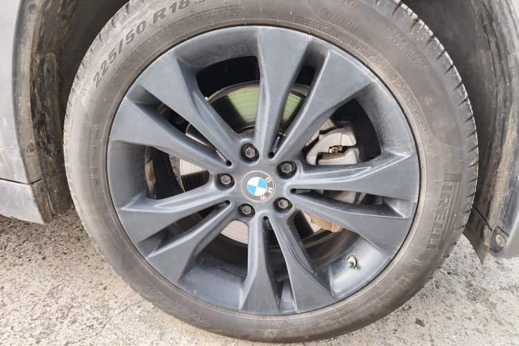 Used BMW X1 2020 sDrive20Li Fashion Model Right Front Wheel Hub
