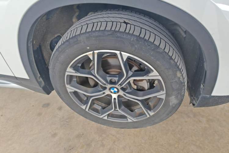 Used BMW X1 2020 sDrive20Li Premium Edition Right Front Wheel Hub