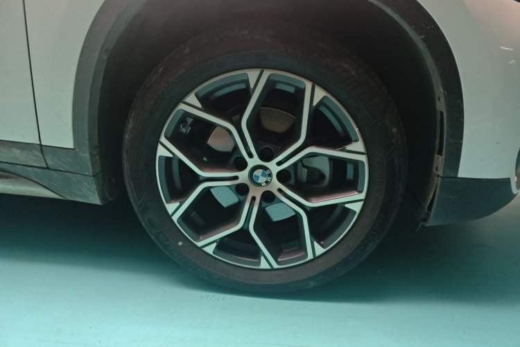 Used BMW X1 2020 sDrive20Li Premium Edition Right Front Wheel Hub