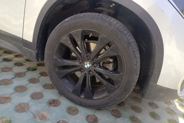 Used BMW X1 2020 sDrive20Li Fashion Model Right Front Wheel Hub