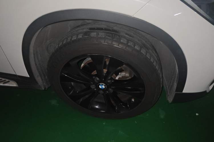 Used BMW X1 2020 sDrive20Li Fashion Model Right Front Wheel Hub