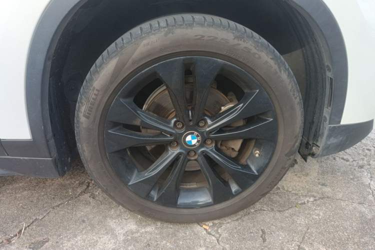 Used BMW X1 2020 sDrive20Li Fashion Model Right Front Wheel Hub