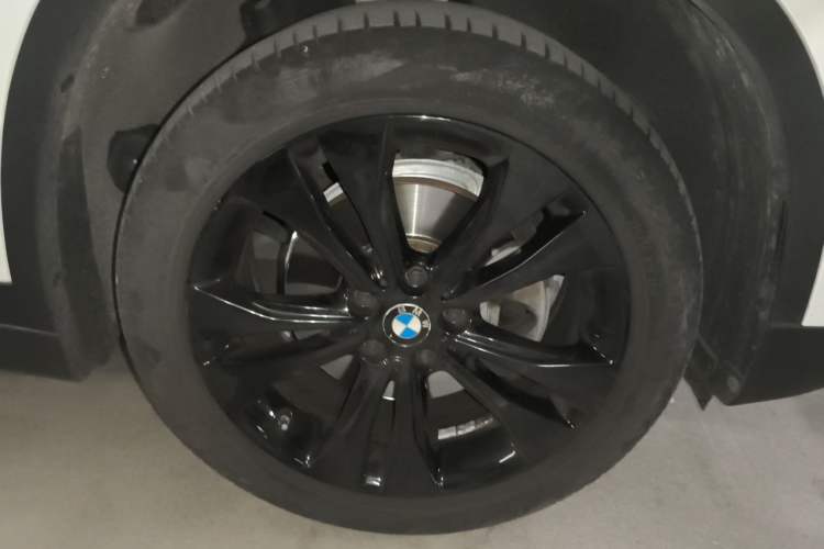 Used BMW X1 2020 sDrive20Li Fashion Model Right Front Wheel Hub