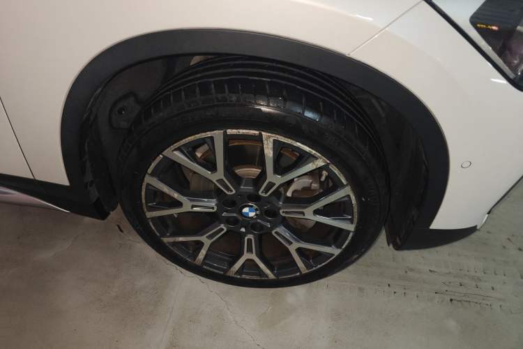 Used BMW X1 2020 xDrive25Li Luxury Edition Right Front Wheel Hub