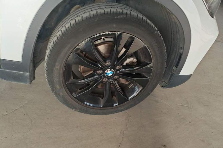 Used BMW X1 2020 sDrive20Li Fashion Model Right Front Wheel Hub