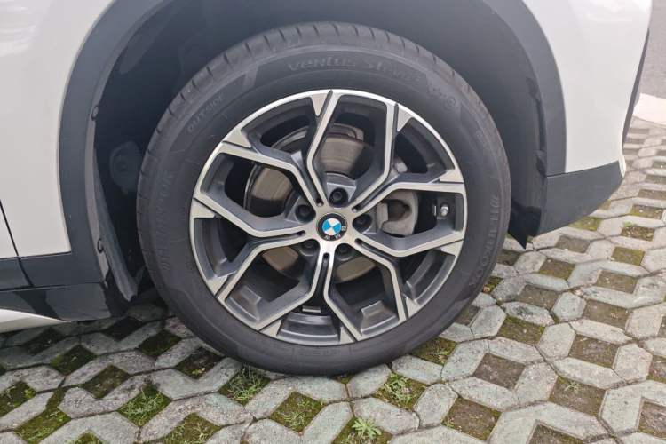 Used BMW X1 2020 sDrive20Li Premium Edition Right Front Wheel Hub