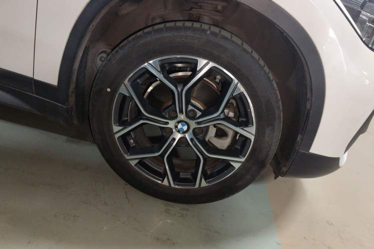 Used BMW X1 2020 sDrive25Li Leading Model Right Front Wheel Hub