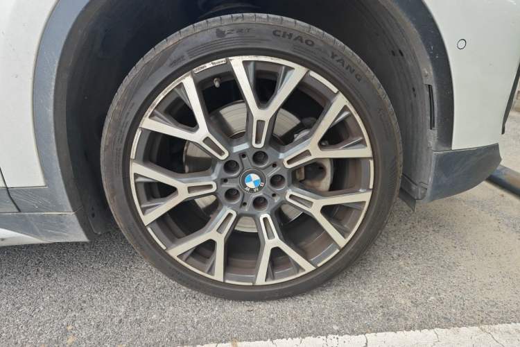 Used BMW X1 2020 xDrive25Li Luxury Edition Right Front Wheel Hub