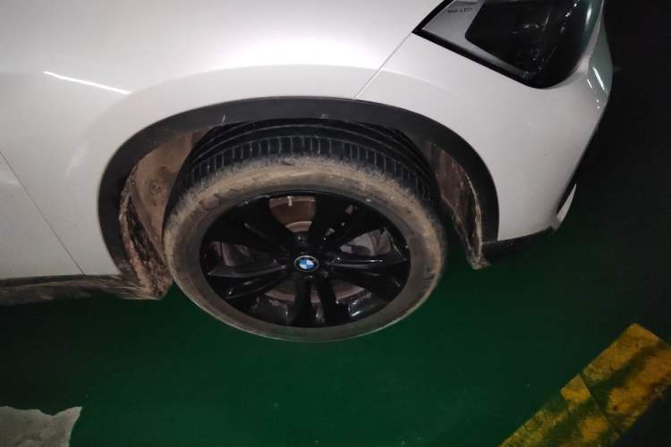 Used BMW X1 2020 sDrive20Li Fashion Model Right Front Wheel Hub