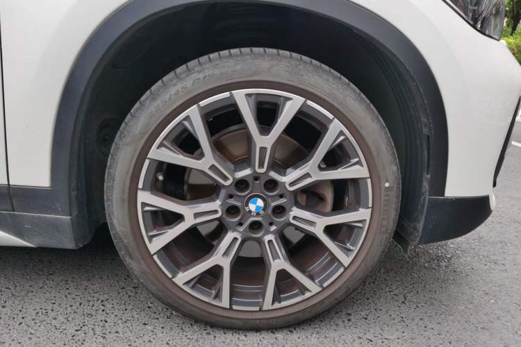 Used BMW X1 2020 xDrive25Li Luxury Edition Right Front Wheel Hub