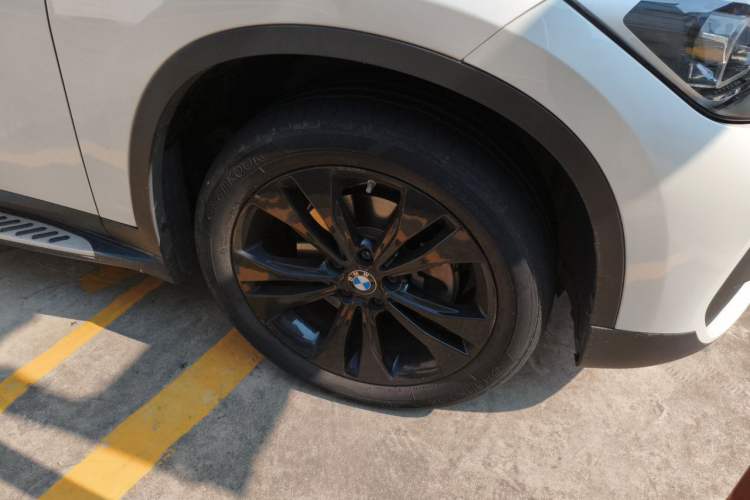 Used BMW X1 2020 sDrive20Li Fashion Model Right Front Wheel Hub