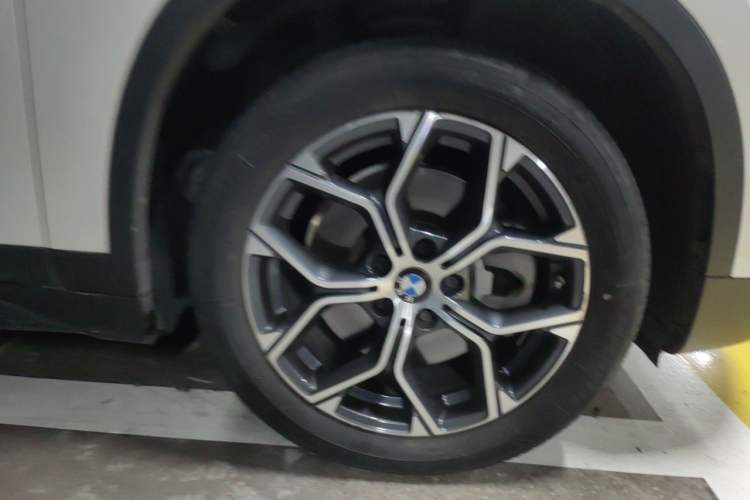 Used BMW X1 2020 sDrive25Li Leading Model Right Front Wheel Hub