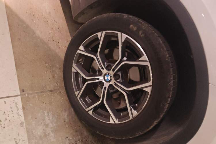 Used BMW X1 2020 sDrive25Li Leading Model Right Front Wheel Hub
