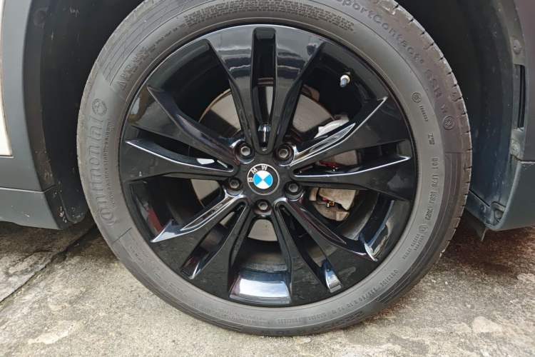 Used BMW X1 2020 sDrive20Li Fashion Model Right Front Wheel Hub