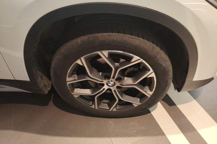 Used BMW X1 2020 sDrive20Li Premium Edition Right Front Wheel Hub