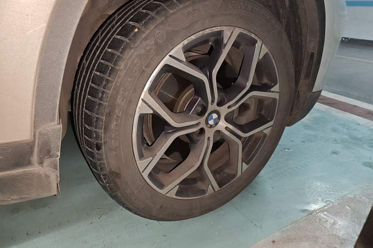 Used BMW X1 2020 sDrive25Li Leading Model Right Front Wheel Hub