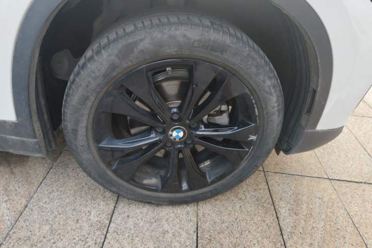 Used BMW X1 2020 sDrive20Li Fashion Model Right Front Wheel Hub