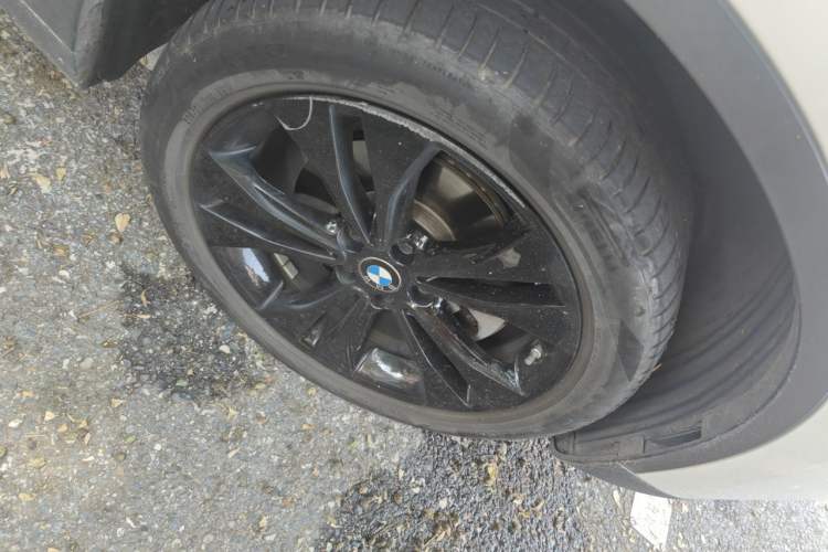 Used BMW X1 2020 sDrive20Li Fashion Model Right Front Wheel Hub