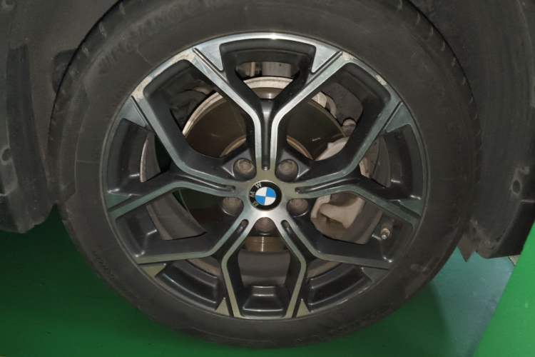 Used BMW X1 2020 sDrive20Li Premium Edition Right Front Wheel Hub