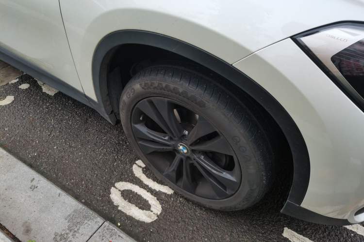 Used BMW X1 2020 sDrive20Li Fashion Model Right Front Wheel Hub