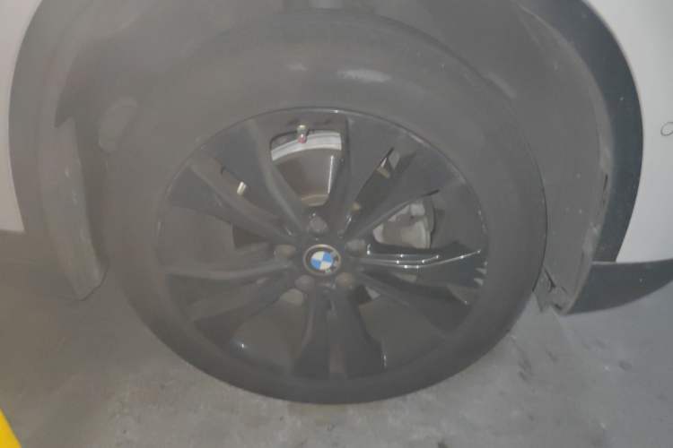 Used BMW X1 2020 sDrive20Li Fashion Model Right Front Wheel Hub