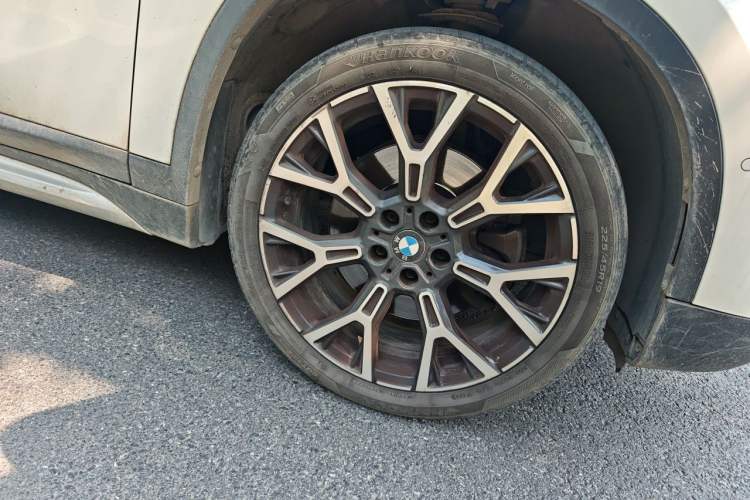 Used BMW X1 2020 xDrive25Li Luxury Edition Right Front Wheel Hub