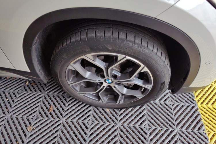 Used BMW X1 2020 sDrive20Li Premium Edition Right Front Wheel Hub