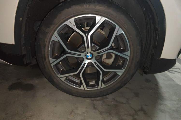 Used BMW X1 2020 sDrive20Li Premium Edition Right Front Wheel Hub