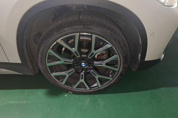Used BMW X1 2020 xDrive25Li Luxury Edition Right Front Wheel Hub