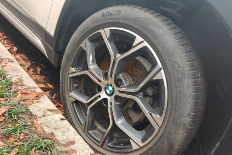Used BMW X1 2020 sDrive20Li Premium Edition Right Front Wheel Hub