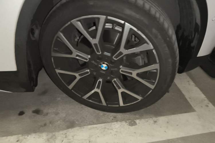Used BMW X1 2020 xDrive25Li Luxury Edition Right Front Wheel Hub