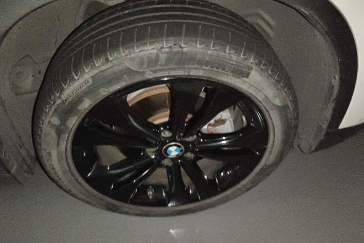 Used BMW X1 2020 sDrive20Li Fashion Model Right Front Wheel Hub