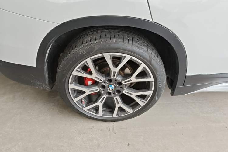 Used BMW X1 2020 xDrive25Li Luxury Edition Right Rear Wheel Hub