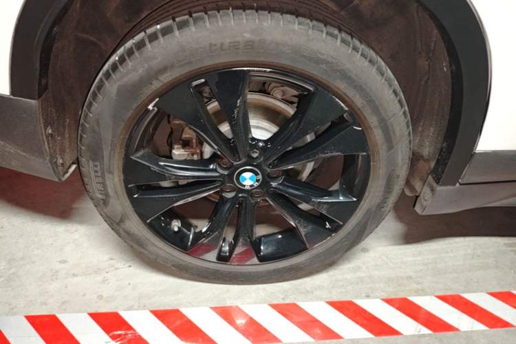Used BMW X1 2020 sDrive20Li Fashion Model Right Rear Wheel Hub