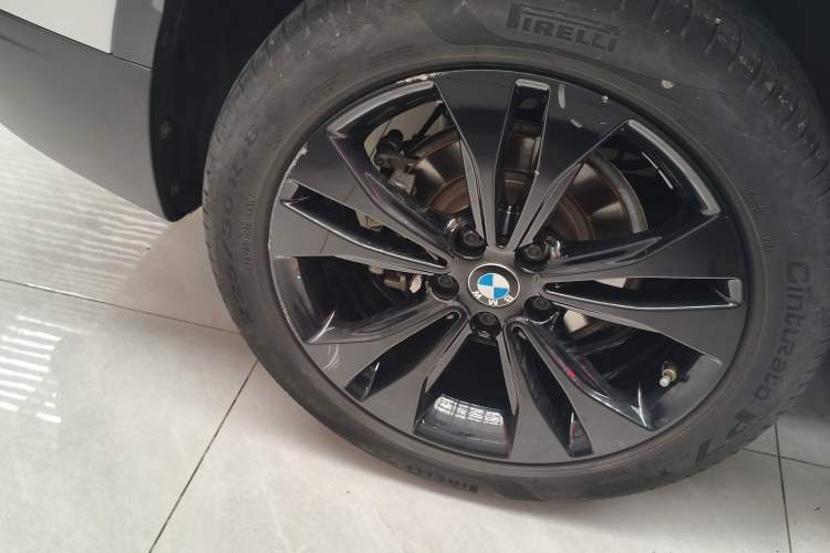 Used BMW X1 2020 sDrive20Li Fashion Model Right Rear Wheel Hub