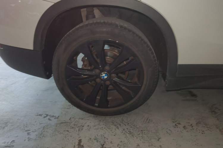 Used BMW X1 2020 sDrive20Li Fashion Model Right Rear Wheel Hub